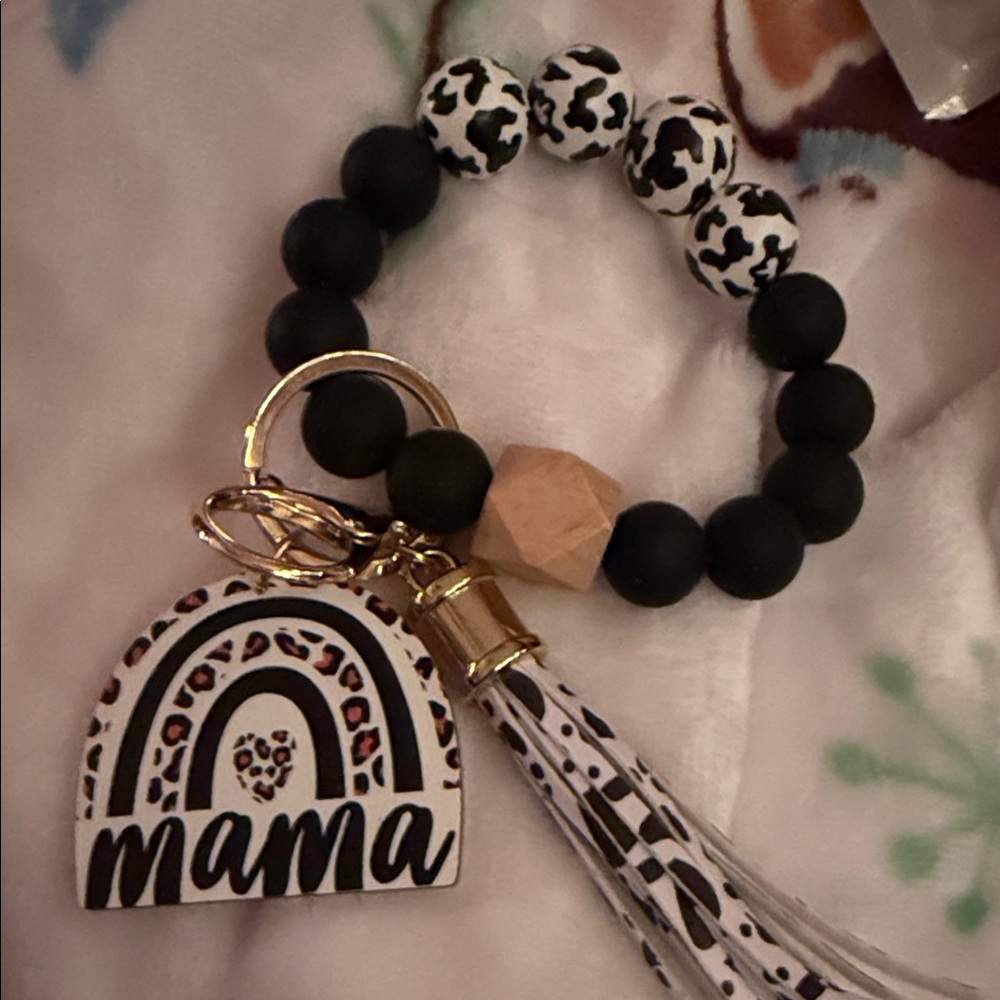 Black and White Beaded Keychain Bracelet
